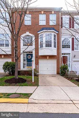 4129 Grover Glen Ct Fairfax, VA 22030