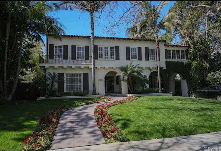 149 S Las Palmas Avenue Los Angeles, CA 90004