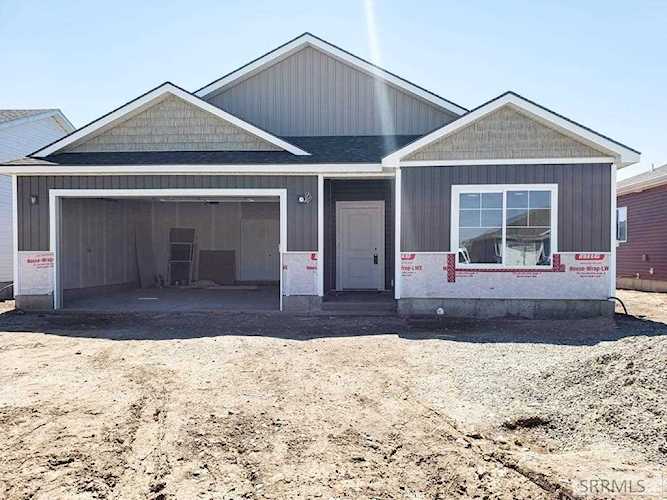 2824 E Brooklyn Street Ammon, ID 83401