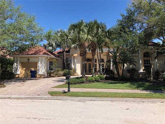 5323 Hunt Club WAY Sarasota, FL 34238