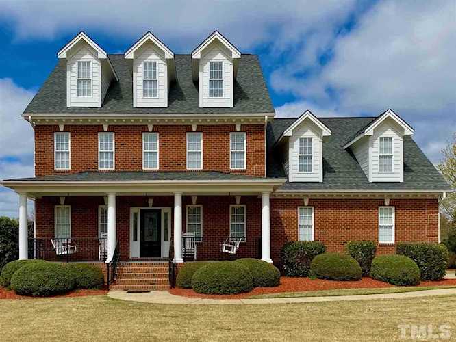 25 Aviary Court Clayton, NC 27520