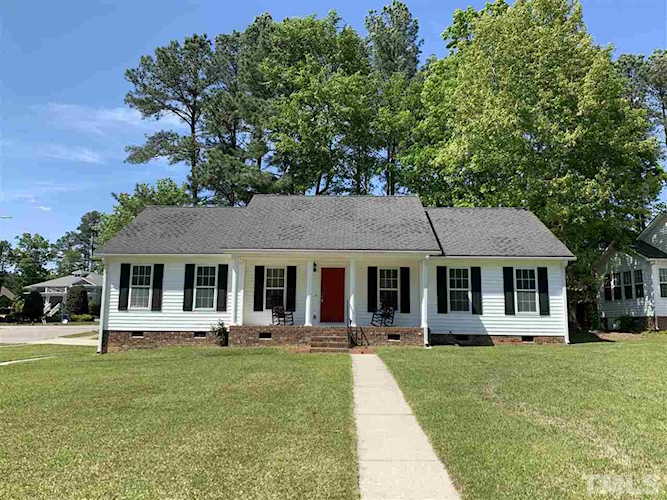 101 Trestlewood Lane Clayton, NC 27520