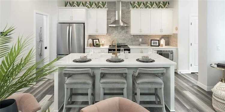 11 Wolf Hollow Way SE Calgary, AB T2X 0M7