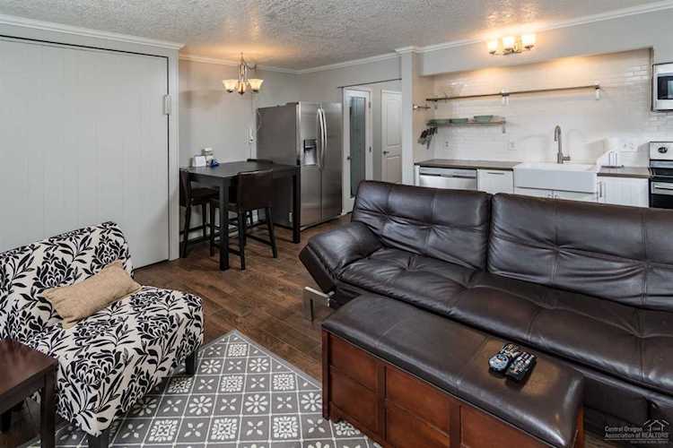 1565 NW Wall St. #144-145 Bend, OR 97703