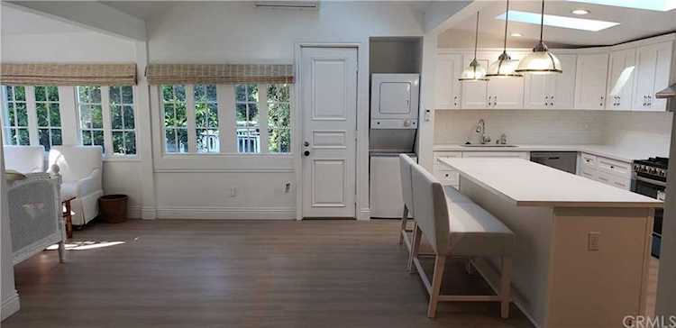 8216 Kirkwood Drive Los Angeles, CA 90046