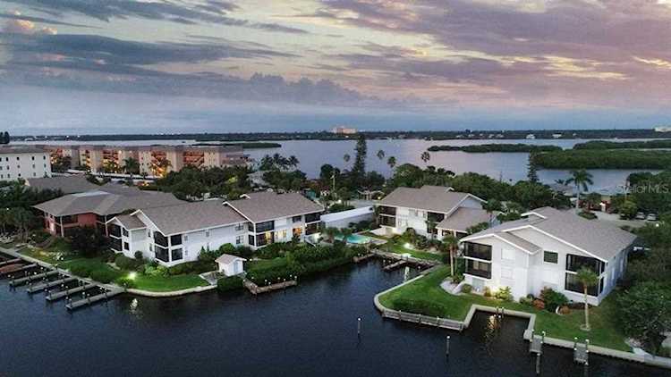 9062 Midnight Pass Rd #7 Sarasota, FL 34242