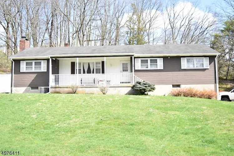 82 Wintermute Rd Green Twp., NJ 07860