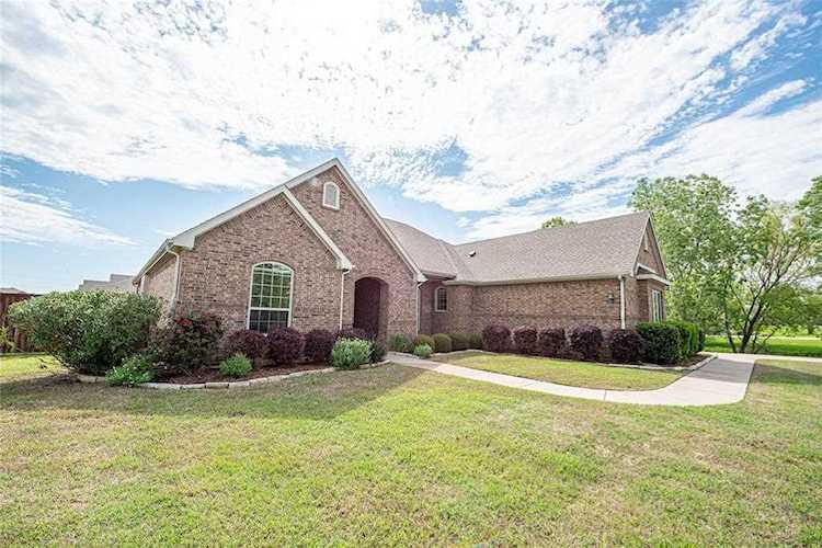505 Green Pointe Drive Hudson Oaks, TX 76087