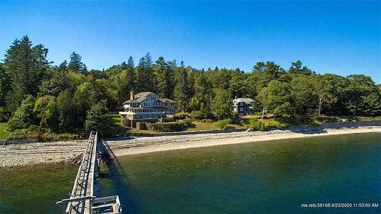 99 Calderwood Ln Rockport, ME 04856