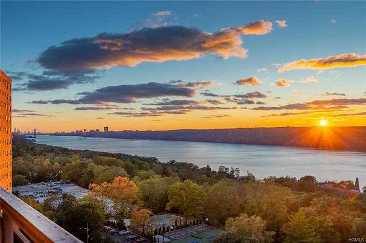 5900 Arlington Avenue #18K Bronx, NY 10471