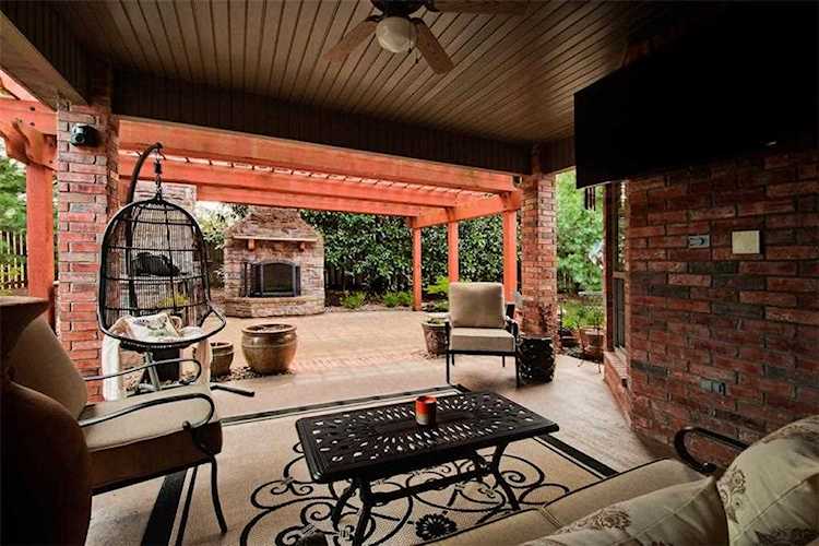 6904 W Balmoral Dr Rogers, AR 72758