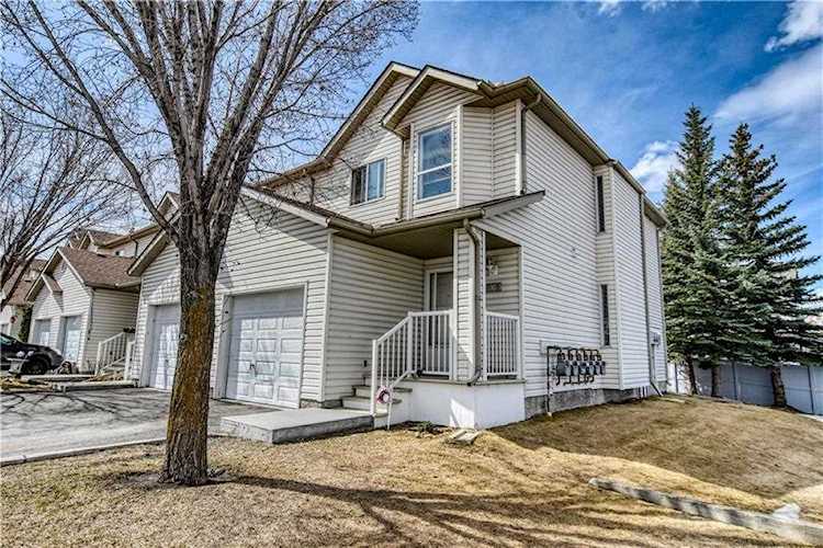 145 Mt Douglas Manor SECalgary Real EstateMckenzie Lake Homes for