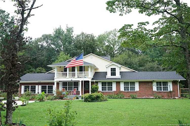 2136 Lindsay Rd Raeford, NC 28376
