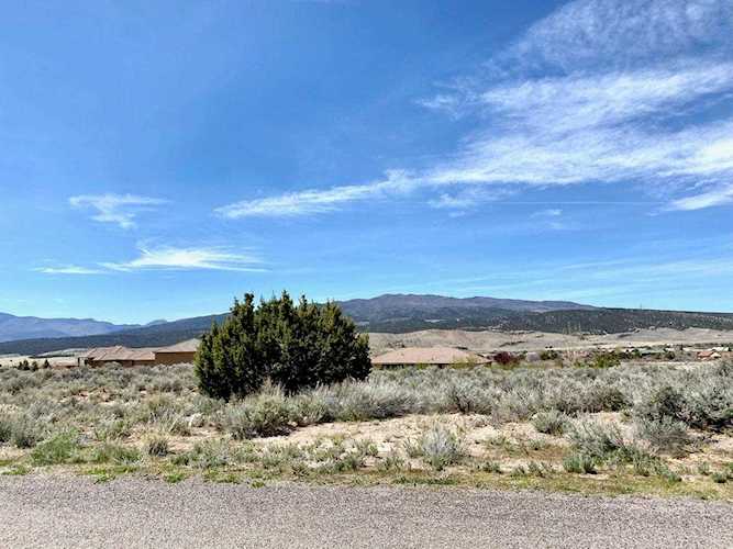 2224 S Chekshani Cliffs Kanarraville, UT 84742