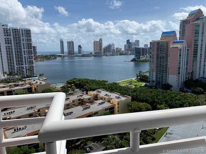 3300 NE 192nd St #LP16 Aventura, FL 33180