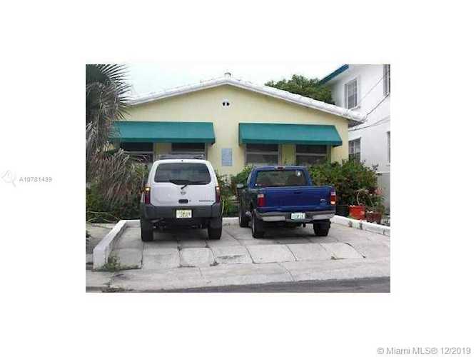 325 Monroe St Hollywood, FL 33019