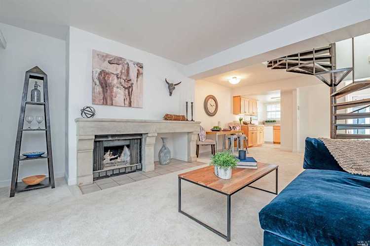 6600 Yount Street Yountville, CA 94599