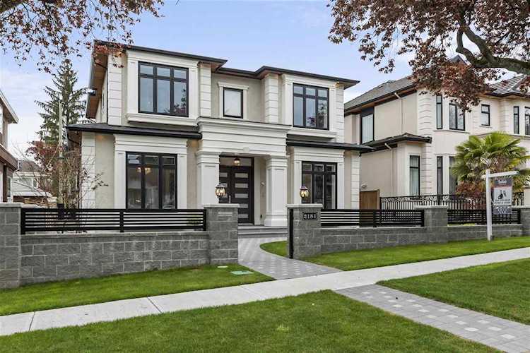2181 W 22nd Avenue Vancouver, BC V6L 1L4