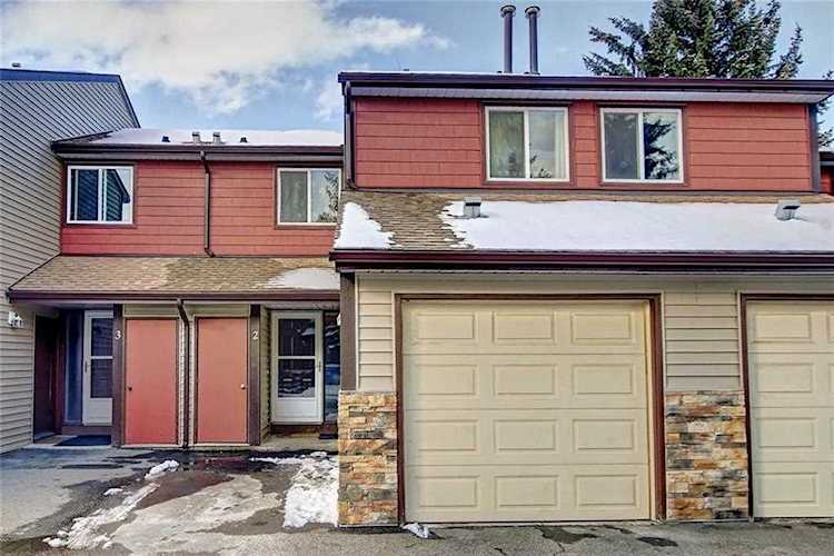 41 Glenbrook Crescent #2 Cochrane, AB T4C 1E9