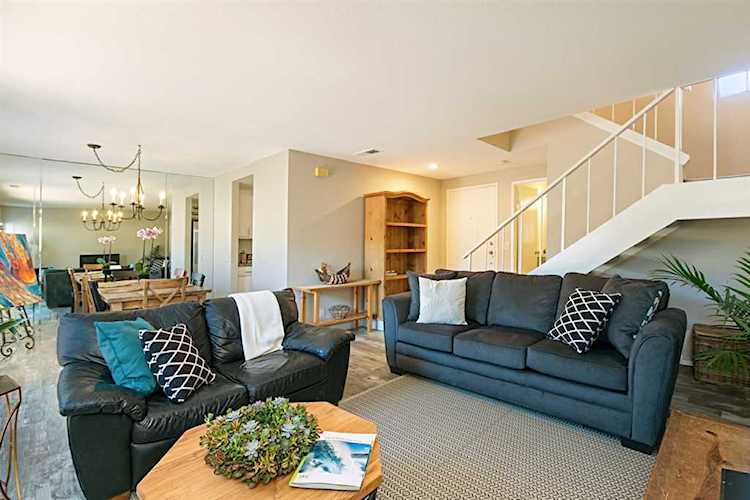 1947 Country Grove Lane Encinitas, CA 92024