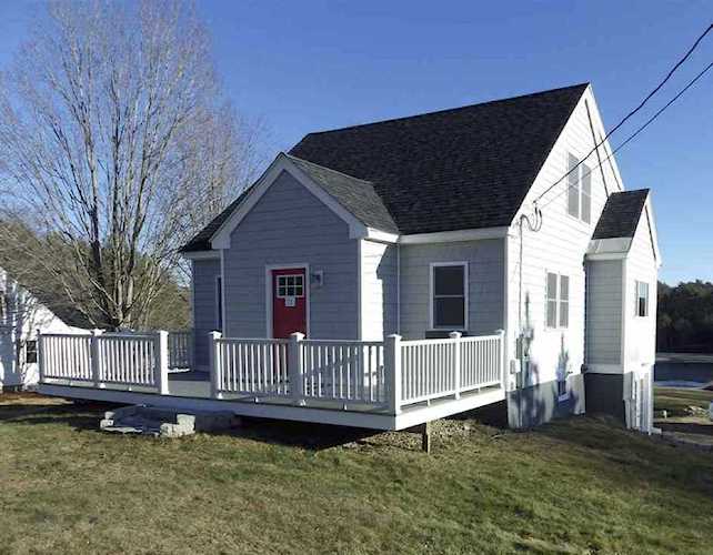 71 Bay St Wolfeboro, NH 03894
