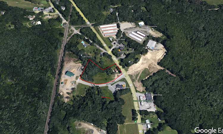 65 Newmarket Rd Newfields, NH 03856