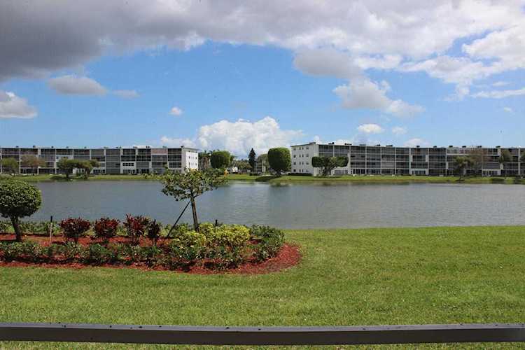 1020 Exeter B Boca Raton, FL 33434