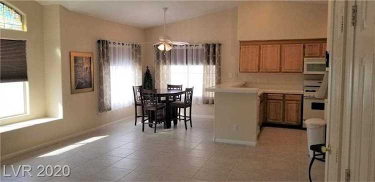 4900 Black Bear Rd #202 Las Vegas, NV 89149