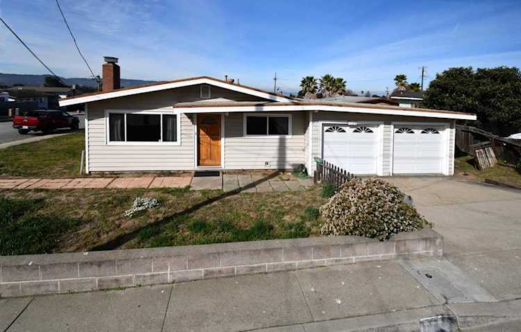 1705 Granada St Seaside, CA 93955 | MLS ML81783810 Photo 1