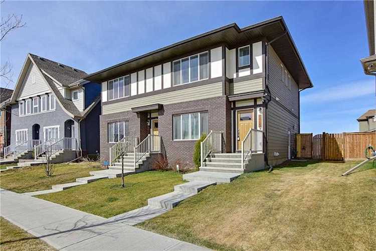 615 Mahogany Boulevard SE Calgary, AB T3M 2L2