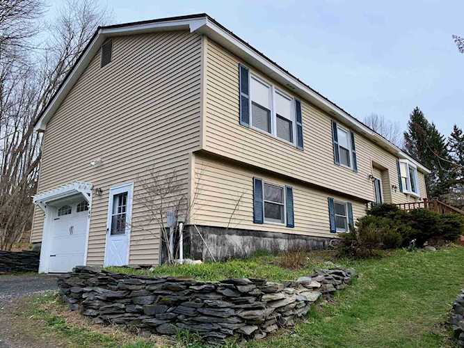 49 Valley View Rd Montpelier, VT 05602