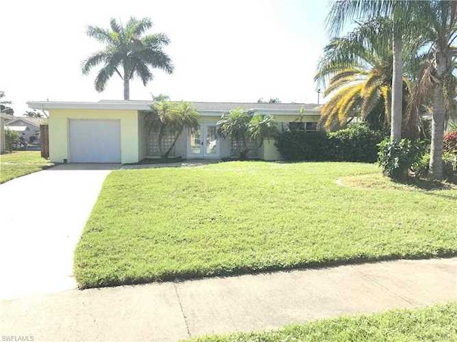 1717 Lakeside Terrace North Fort Myers, FL 33903 | MLS 219064199 Photo 1
