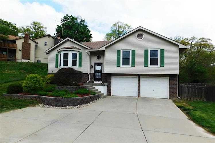 3190 NE 72nd St Gladstone, MO 64119