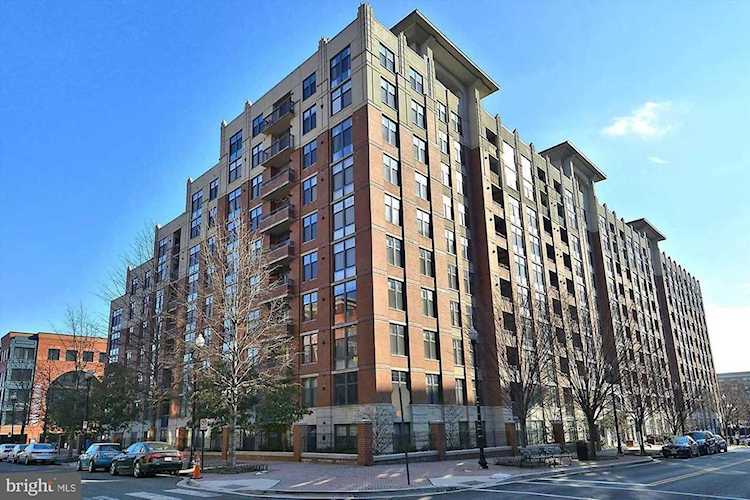 1021 Garfield St #409 Arlington, VA 22201