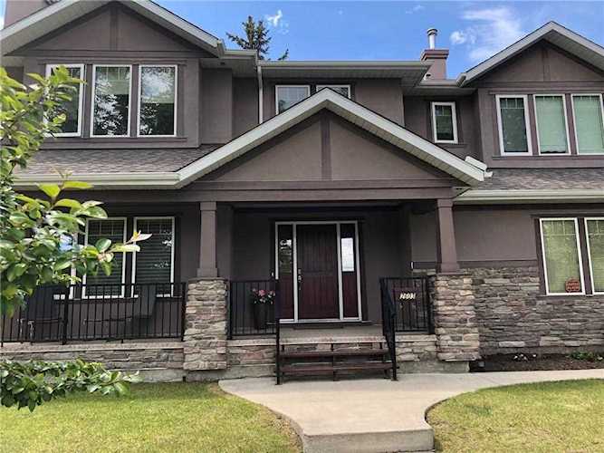 2603 45 Street SW Calgary, AB T3E 3S9