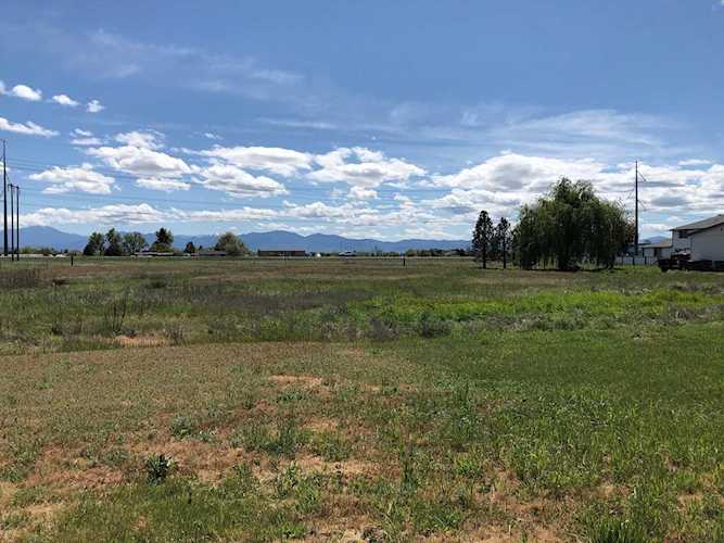 0 Avenue A White City, OR 97503