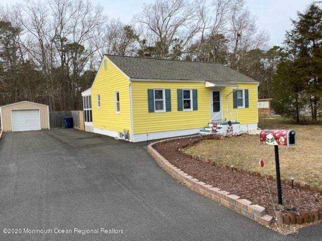352 Leeward Ave Beachwood, NJ 08722