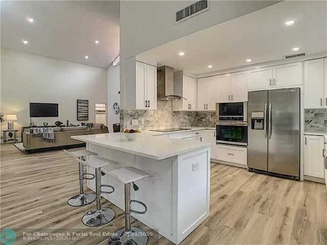 4133 NW 28th Way Boca Raton, FL 33434