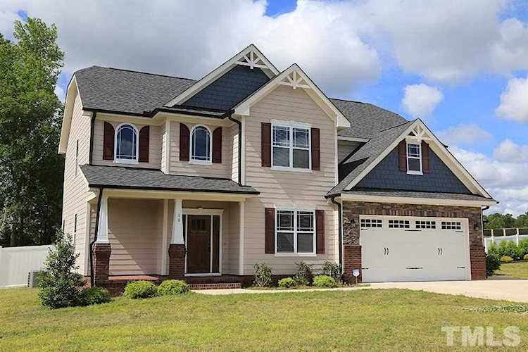 38 E Saddle Court Archer Lodge, NC 27527