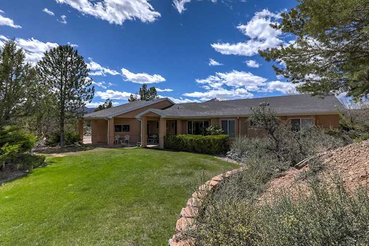 2224 S 3000 E New Harmony, UT 84757