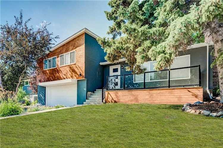75 Chelsea Street NW Calgary, AB T2K 1P1