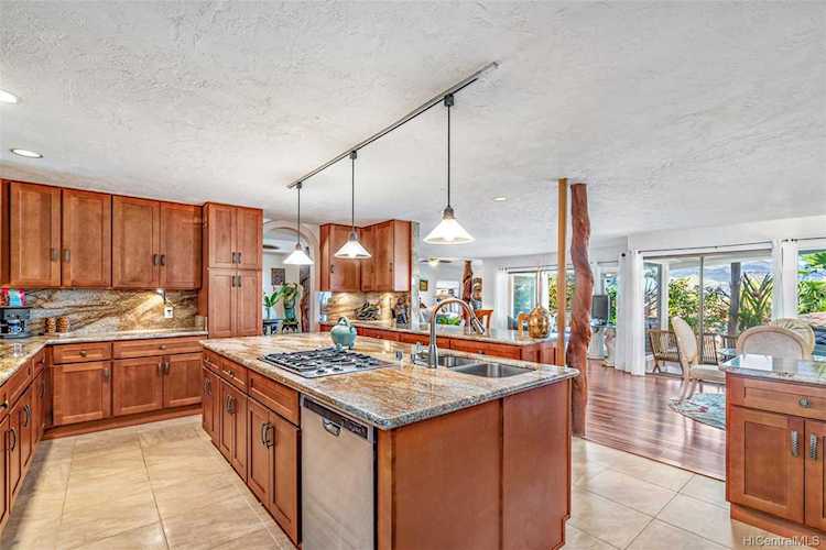 4062 Black Point Road Honolulu, HI 96816 | MLS 202002344 Photo 1