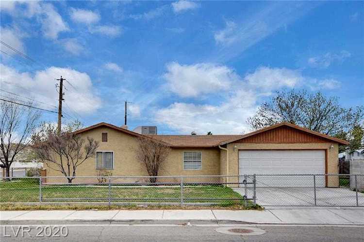 1385 Arlington St Las Vegas, NV 89104
