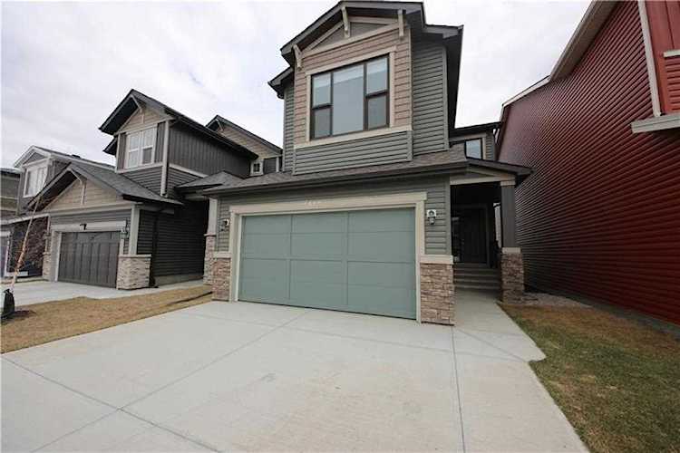 1468 Livingston Way NE Calgary, AB T3P 0Z5