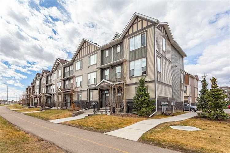 280 New Brighton Walk/Walkway SE Calgary, AB T2Z 5C7