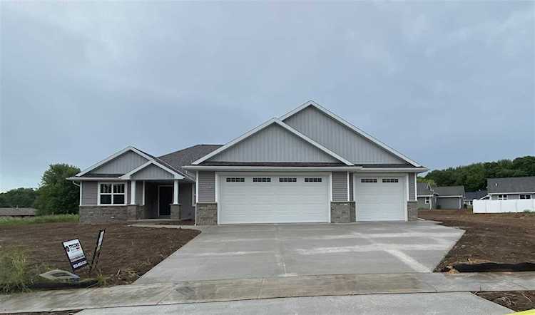 1229 Velsen Rd Green Bay, WI 54313