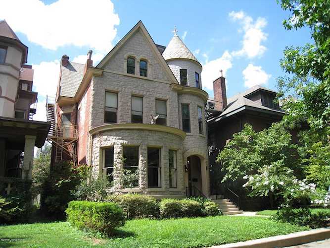 1464 St James Ct Louisville, KY 40208