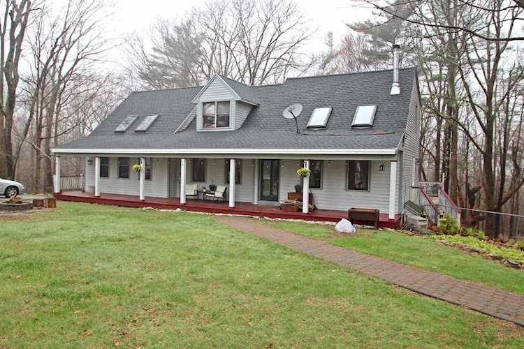 4 Algonquin Dr York, ME 03902