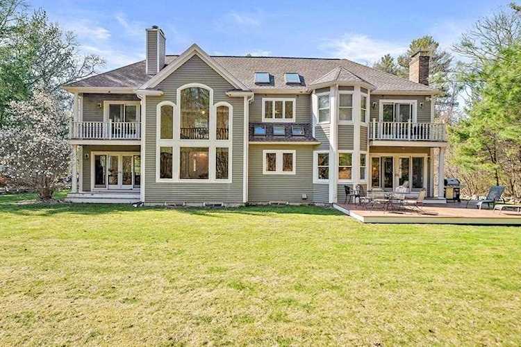 378 Beechwood Street Cohasset, MA 02025