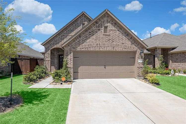 10646 Dolce Ln Iowa Colony, TX 77583